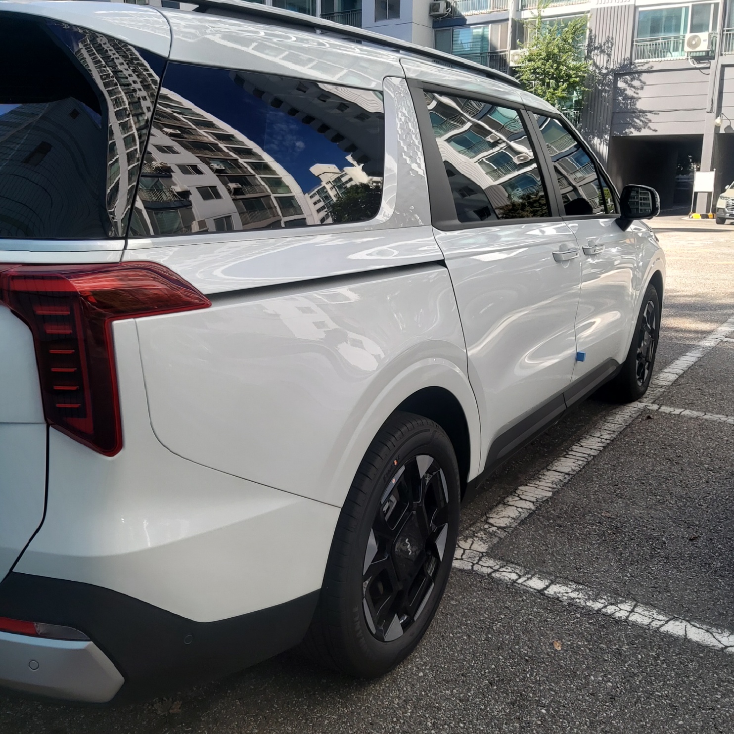 카니발 출고 준비